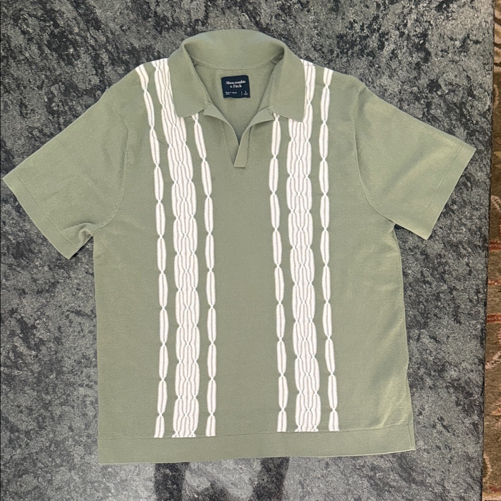 Abercrombie & Fitch Men’s Olive Polo with White Stripes, Size Large
